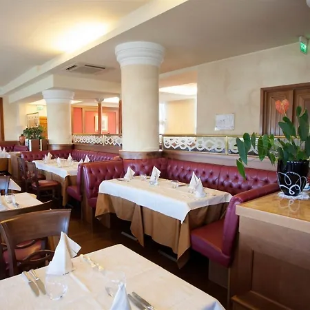 Ξενοδοχείο Principe Palace 4*