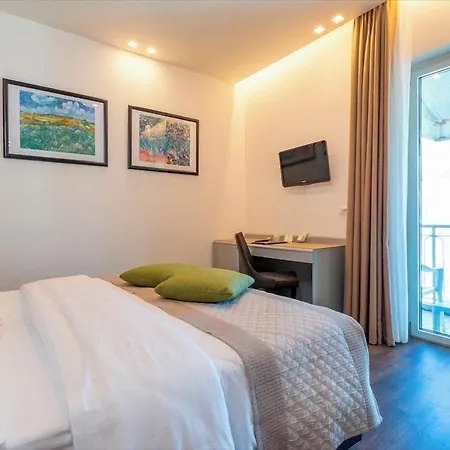 Principe Palace Ξενοδοχείο 4*