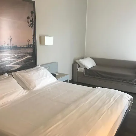 Ξενοδοχείο Principe Palace